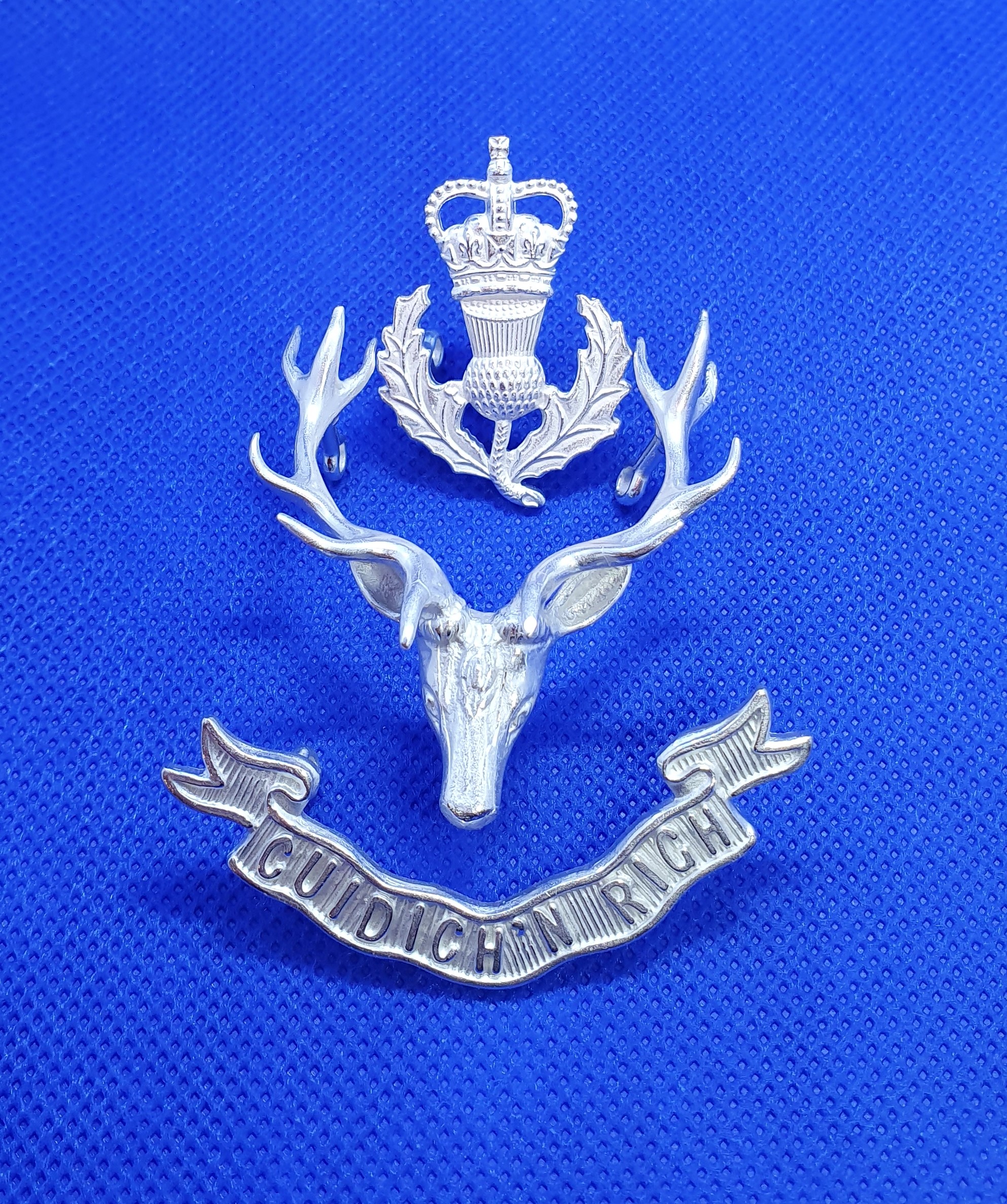 Queen's Own Highlander Staff Cap Badge